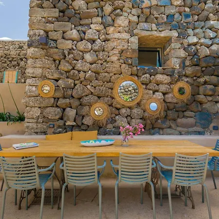 Dammusi Aloe Villa *