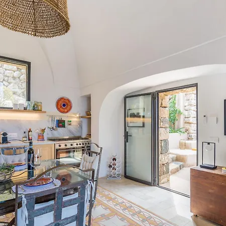 Dammusi Aloe Villa